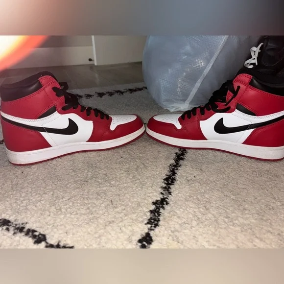 Chicagos - Picture 5 of 7